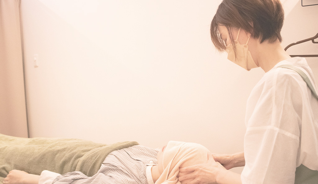 ヘッドスパの施術の様子